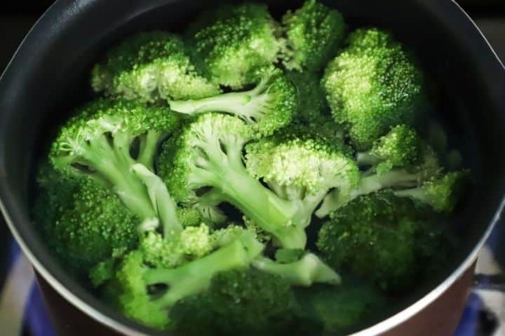 Broccoli Cooking